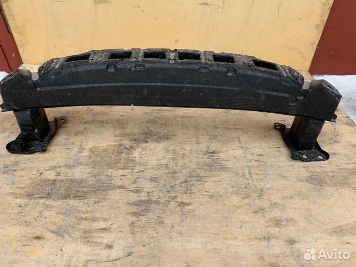 Усилитель переднего бампера VW Passat CC (2008-201