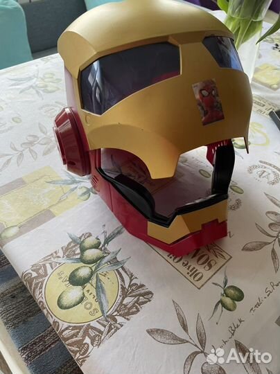 Шлем железного человека