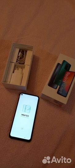 Xiaomi Redmi, 4 ГБ