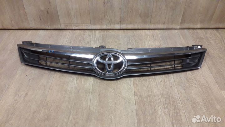 Решетка радиатора №40 Toyota Camry 55 2016