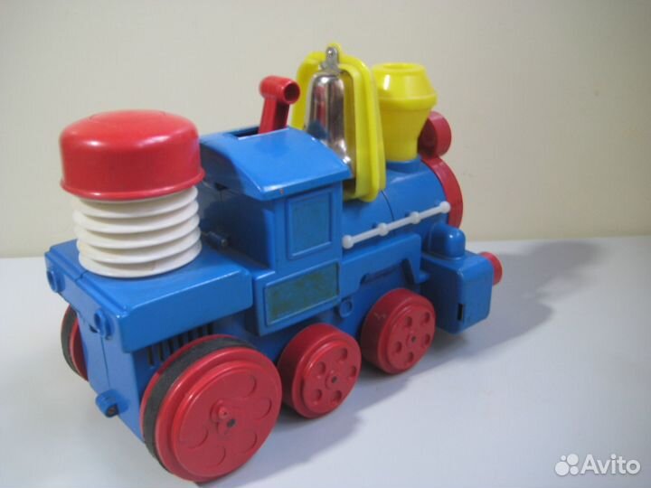 Игрушка времен СССР. Паровоз