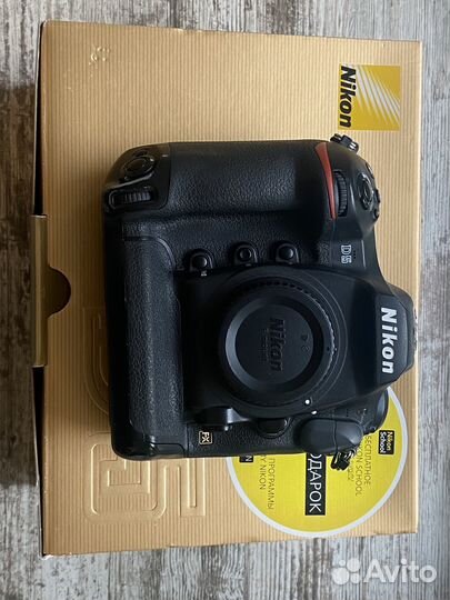 Nikon D5 (xqd) body