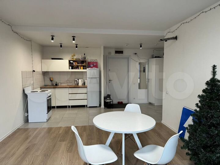 Комната 46 м² в 1-к., 28/33 эт.