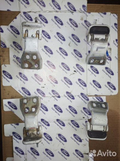 Петля двери Форд Транзит 2000-2014