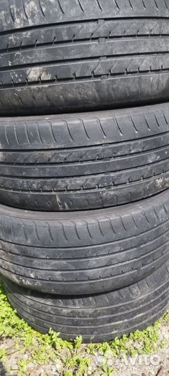 Goodyear GT 3 215/55 R17 98M