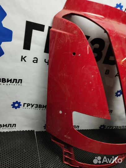 Окантовка правой фары Volvo FH5 84448800