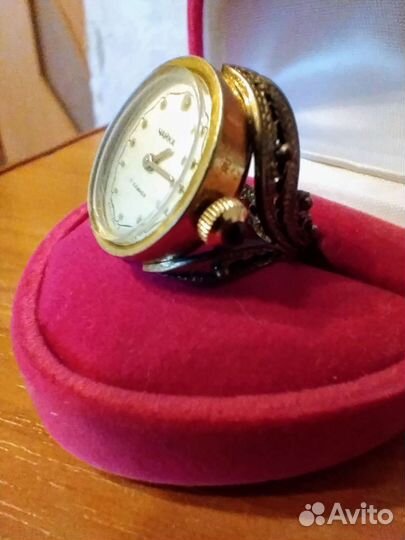 Часы перстень Чайка 17 камней винтажные