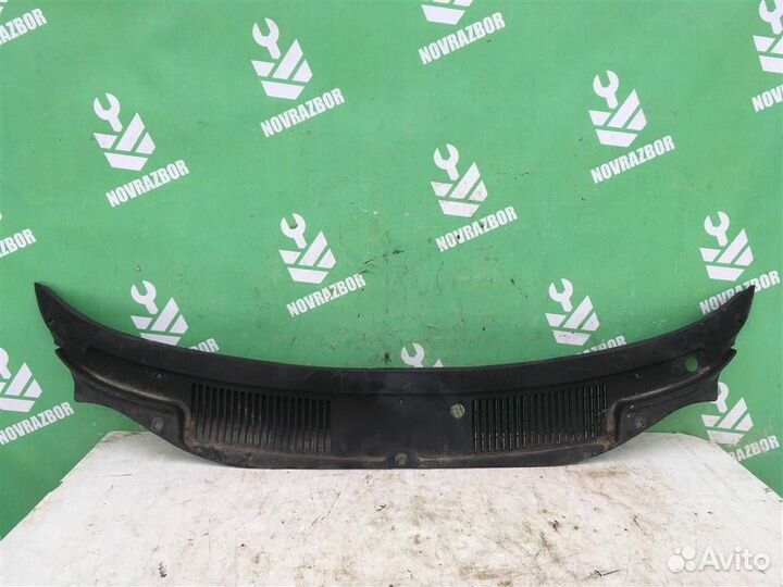 Решетка стеклоочистителя Фиат Пунто 176