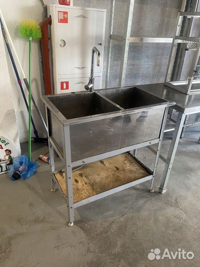 Столы, мойка, полки для посуды нерж