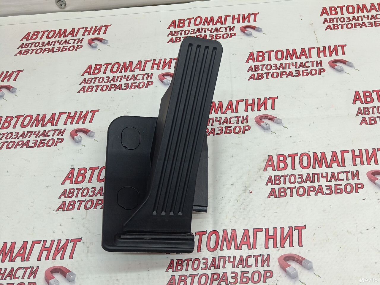 Педаль газа Zeekr 001