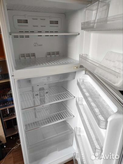 Холодильник Daewoo FR-3801 бу