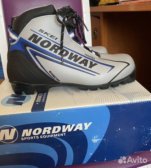 Лыжные ботинки 40