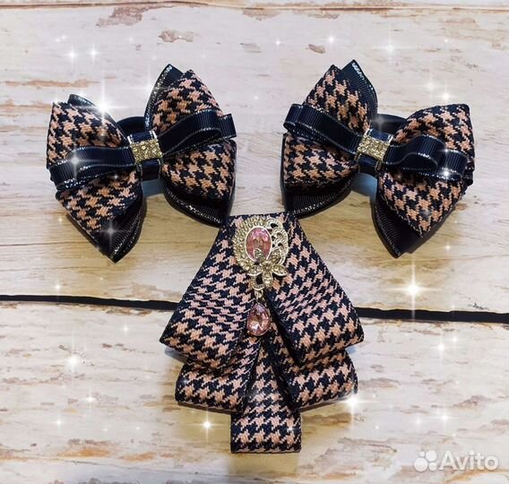 Школьные комплекты:бантики и галстучек