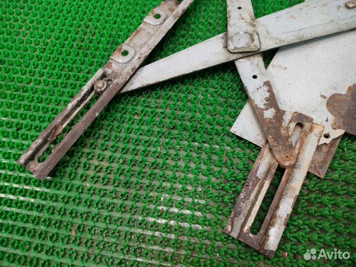 Стеклоподъемник передний правый Лада 2108 1999