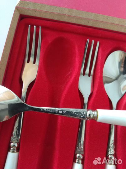 Подарочный набор десертных ложечек и вилочек