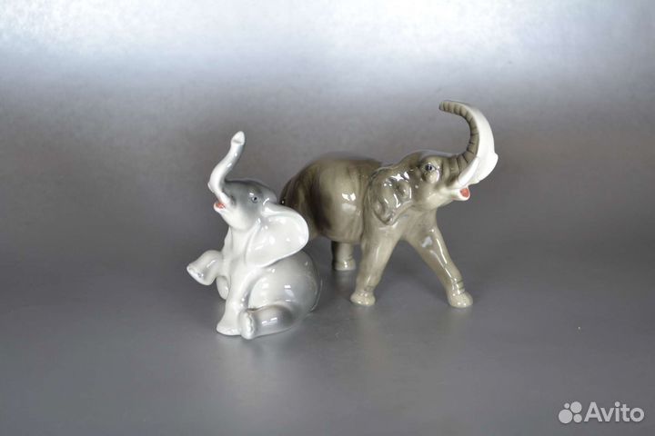 Слон и слонёнок фарфоровые статуэтки