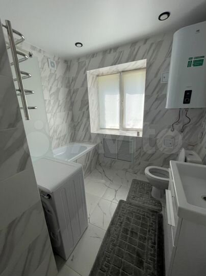 2-к. квартира, 63 м², 1/5 эт.