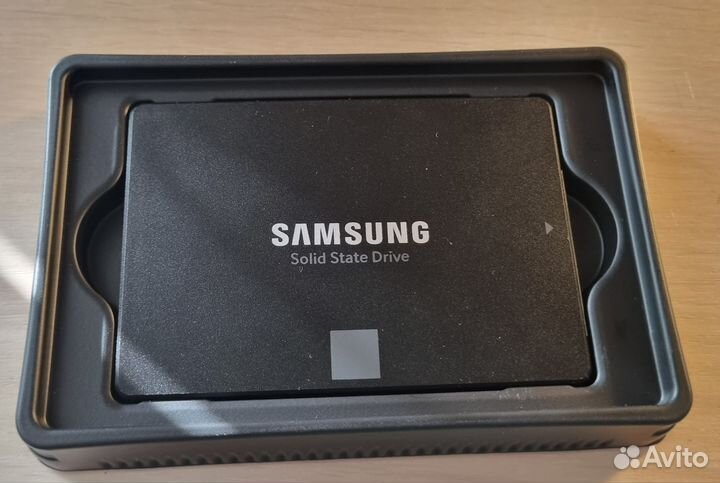 Жёсткий диск (Ssd samsung 860 evo 500gb)