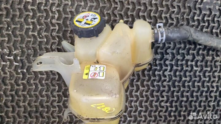 Бачок расширительный Ford Escape, 2007