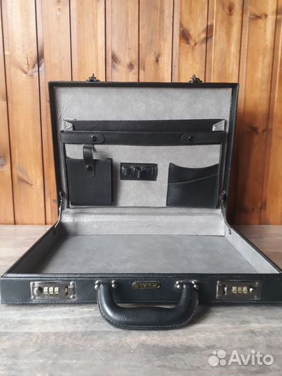 Дипломат кожаный sonada