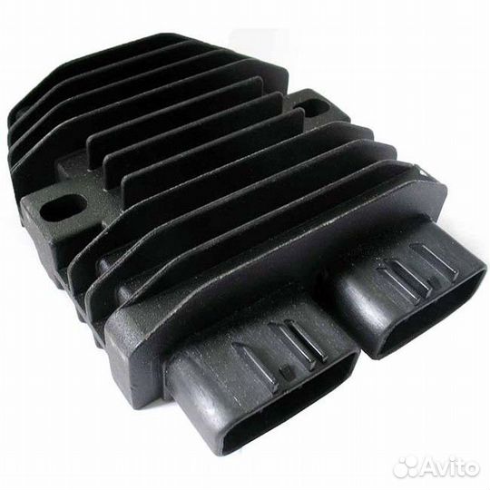 Регулятор напряжения 12В арт.370200-800-0000