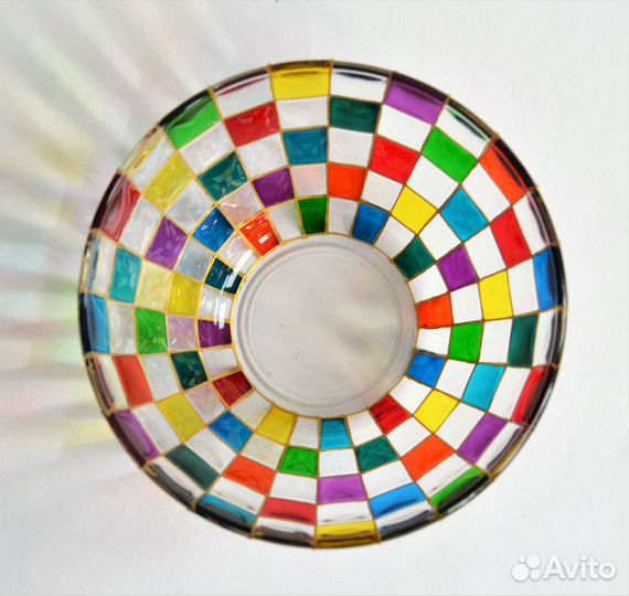 Салатник из цветного стекла в разноцветную клетку
