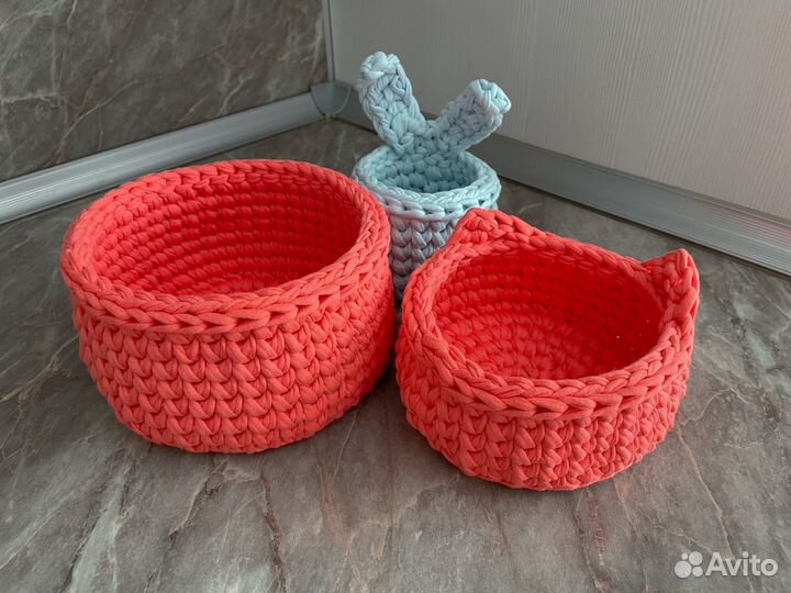 Вязаные корзинки