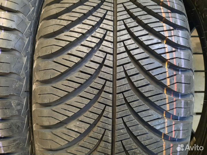 Goodyear Vector 4Seasons Gen-2 215/50 R17