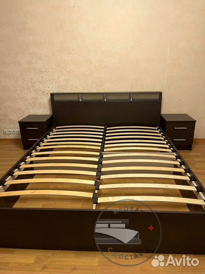 Кровать двухспальная