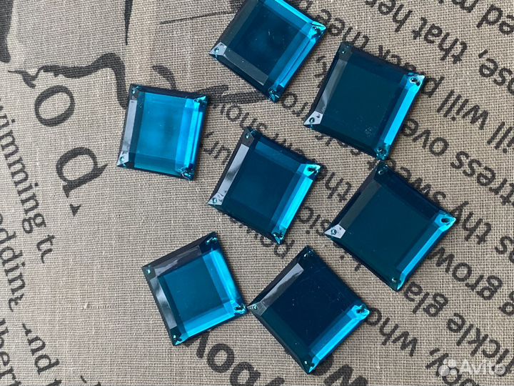 Апликация для украшения одежды