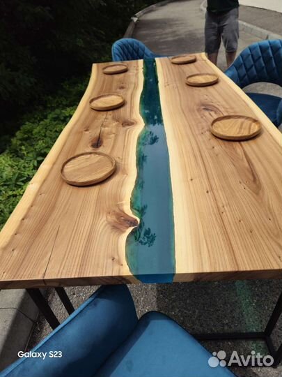 Столы из эпоксидной смолы от производителя