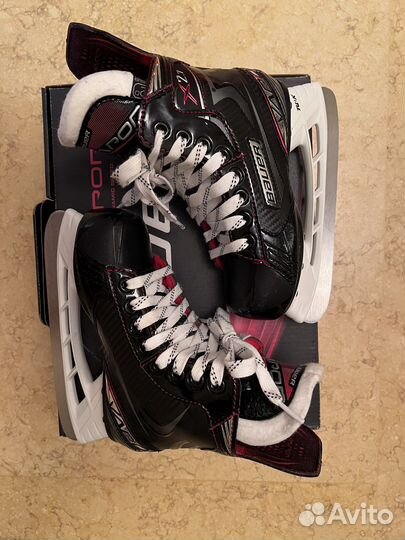 Хоккейные коньки bauer vapor x2.7