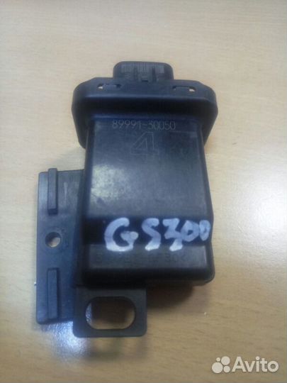 Датчик двери Lexus Gs300