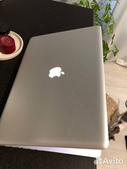 Apple macbook pro 17