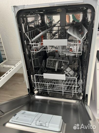 Посудомоечная машина Hotpoint-Ariston 45см