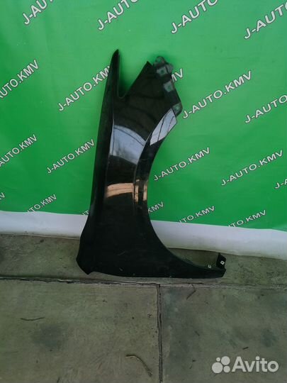 Крыло переднее правое Toyota Camry
