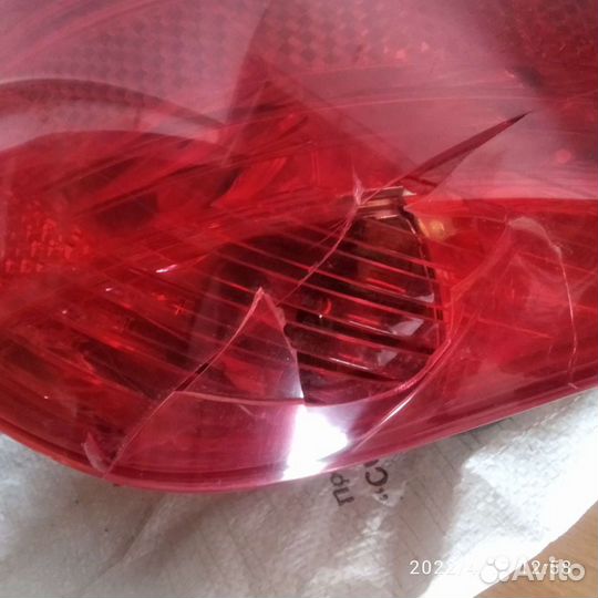 Фонарь задний пежо