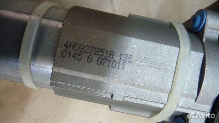 Привод багажника Ауди А8 Д4