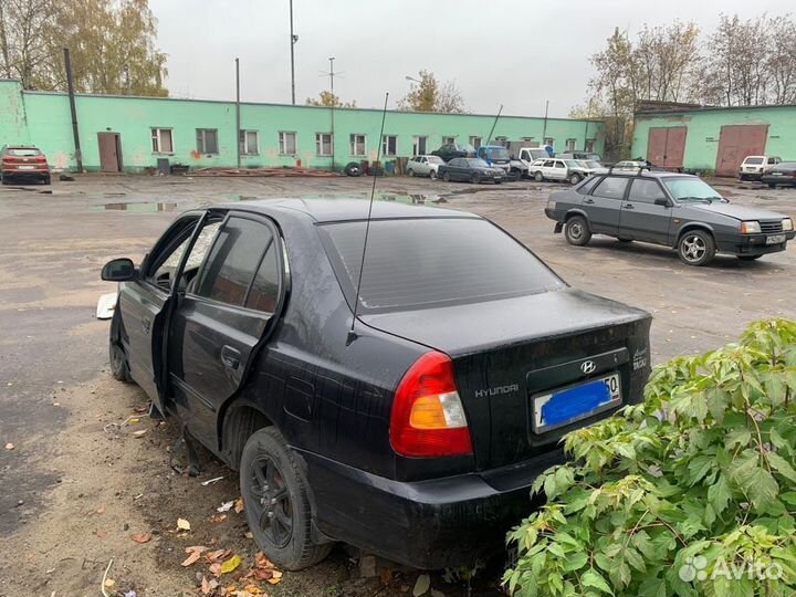 Разбираю hyundai accent