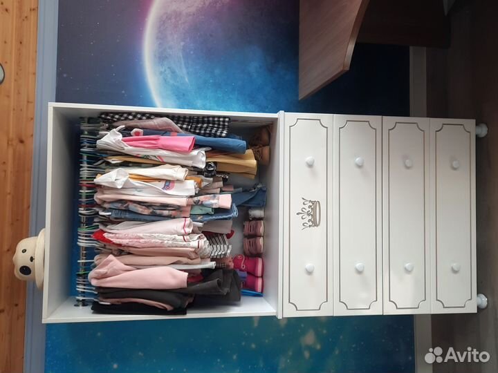 Детская кроватка с продольным маятником, матрацем