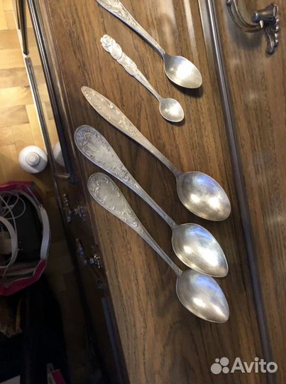 Мельхиоровые старинные ложки, подсвечник под церко