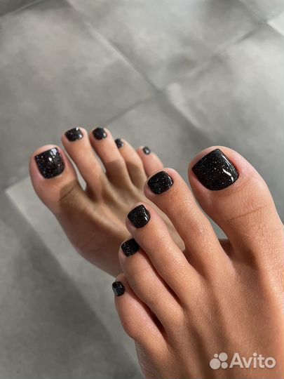 Маникюр,педикюр