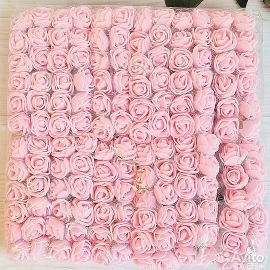 Розы на проволоке