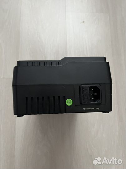 Ибп Schneider Electric BVS500i