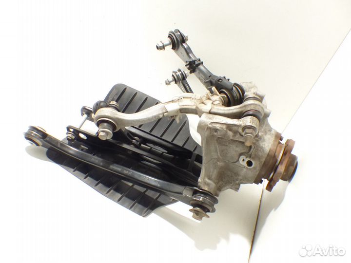 Кулак задний рычаги правый бмв G30 G31 bmw