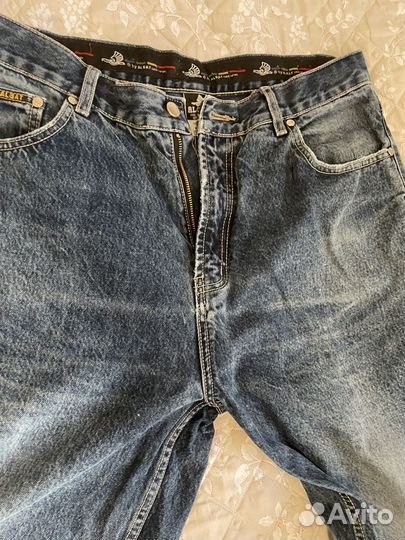 Джинсы