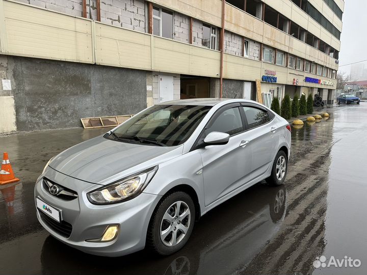 Hyundai Solaris 1.6 AT, 2012, 320 000 км