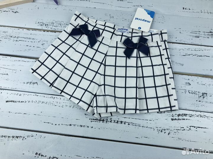 Шорты в клетку летние для девочки Mayoral