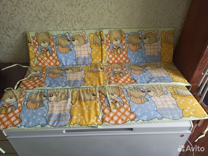 Подушки на детскую кроватку в отличном состоянии