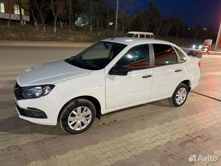 Бампер капот